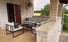Holiday Home Stancija Becic